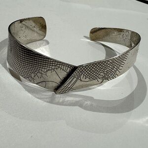 Signed Damian STG (Sterling) Silver Textured Cuff Bracelet 19.5g